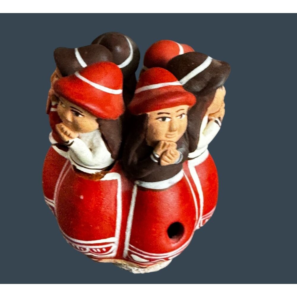 Peruvian Andean Clay Circle Of Friends Pottery Sculpture 5 Women Red Hats 3 1/4" - Picture 2 of 6